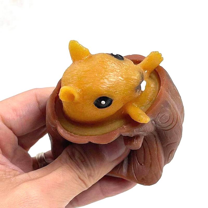 Quetsch Eichhörnchen Tasse Böse Dekompression Baumstümpfe Gummi Kinderspielzeug Geschenke