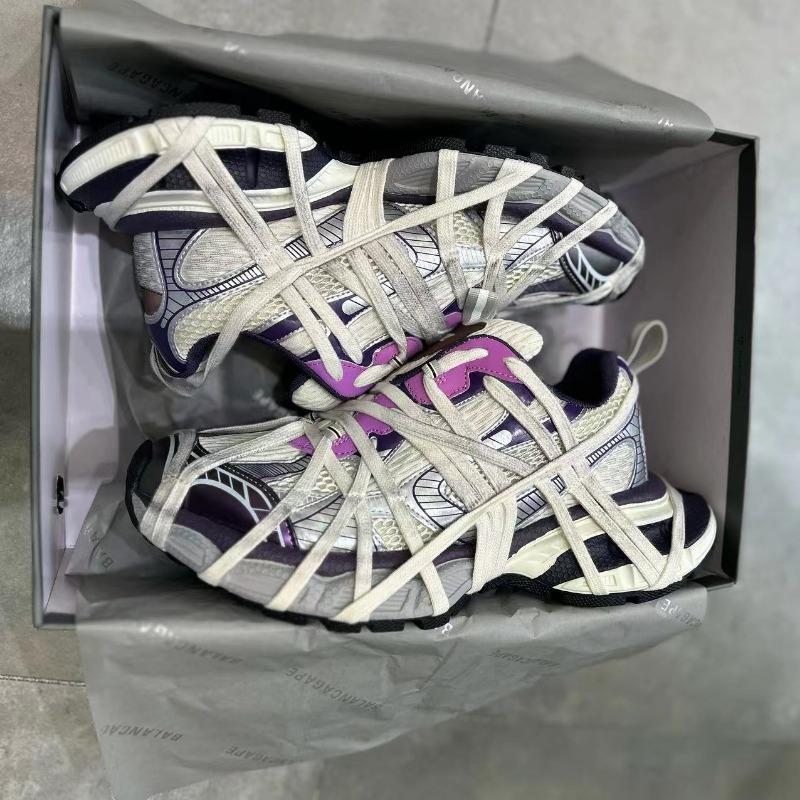 

Новые старые грязные девятого поколения 3xl кроссовки «папины» Человек-паук женские ремешки платформа увеличивающие рост кроссовки 40 фиолетовый