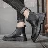 Botas Chelsea de moda para hombre, botas de trabajo Retro con plataforma alta para otoño y primavera, botas negras para caminar para estudiantes, zapatos informales