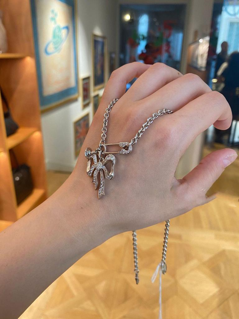 Zircon Paperclip Bow Pendant Necklace: Elegant High-End Clavicle Chain for Women