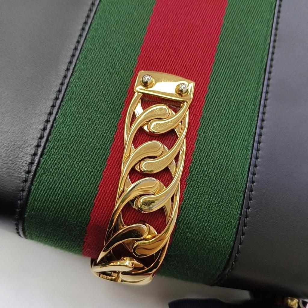 [Pre-Owned] Sylvie Gold Buckle Striped Web Satin Bow Wide Shoulder Strap Leather Handbag Crossbody Bag Shoulder Bag Small - Very Good #I98IOH