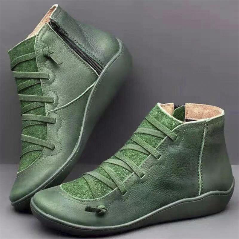 Plus Size Women's Retro Ankle Boots - Flat Bottom, Casual, Autumn/Winter, Size 43