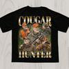 Cougar Hunter Meme T-Shirt, Lustiges Jagdgeschenk, Gen Z Gag-Geschenk, Edgy Meme Grafik-T-Shirt, Verfluchtes Meme-Shirt, Cringy Shirts, Dummes Meme-Shirt