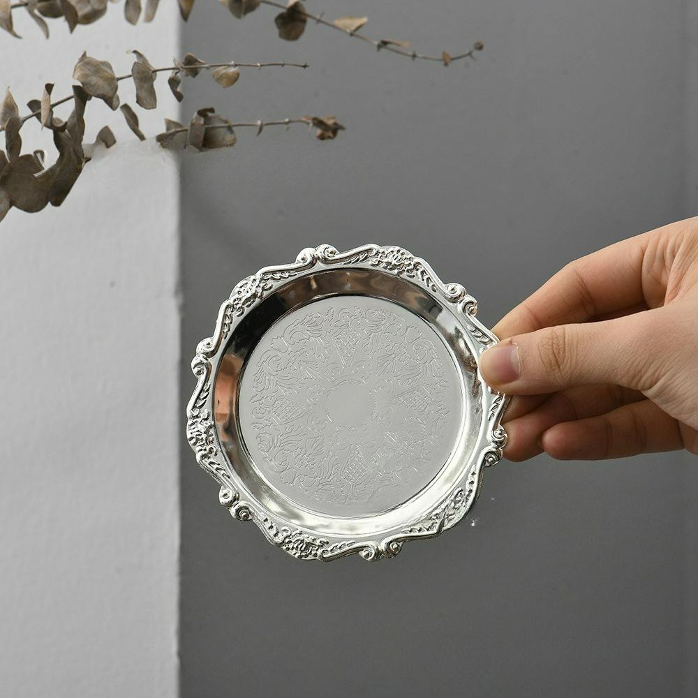 

Classic European Metal Tray - Vintage Candelabra, Jewelry Storage Box, Photo Frame Accessories, Rustic Home Decorations, Suitable for Coffee Tables срібний