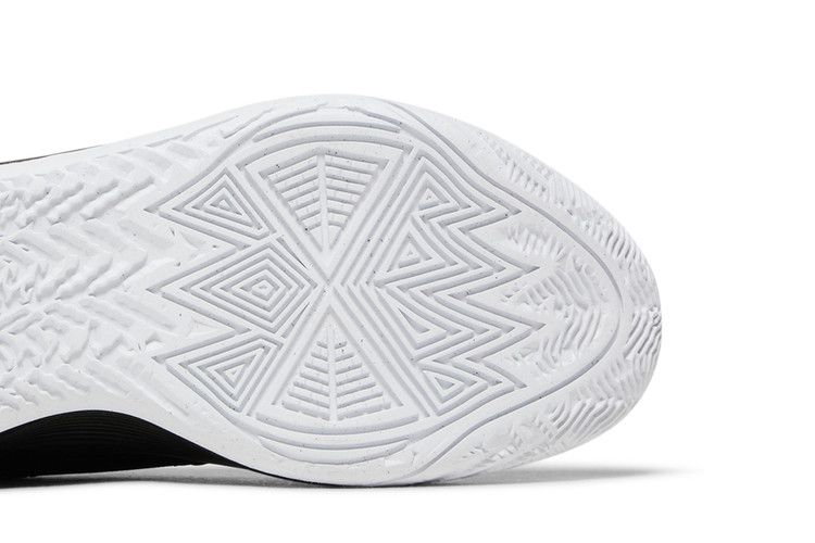 Nike Kyrie Flytrap 6 'Black White'