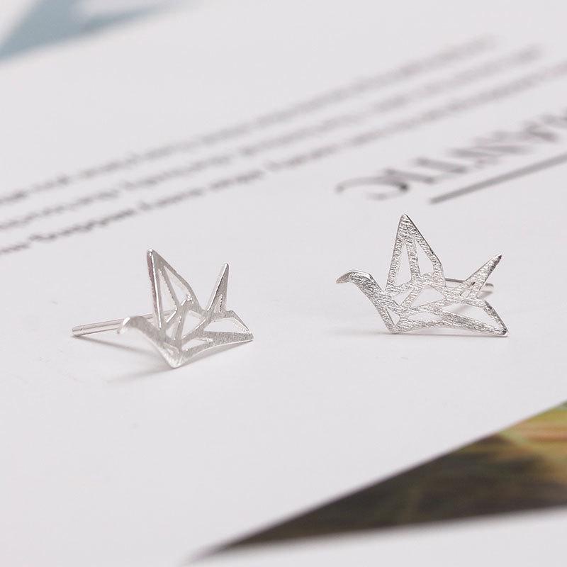 

Корейские серьги-пусеты из стерлингового серебра 925 пробы для пирсинга хряща уха, простой и универсальный стиль для женщин