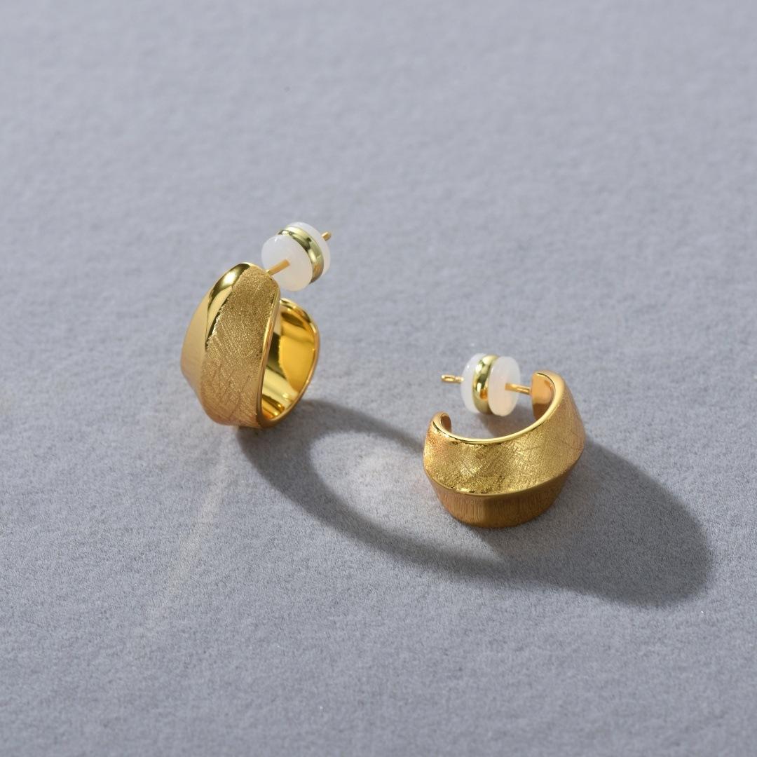 Ol Style Daily Versatile Brushed Metal Earrings S925 Silver Needle Stud Earrings Simple Fashion Temperament Earrings