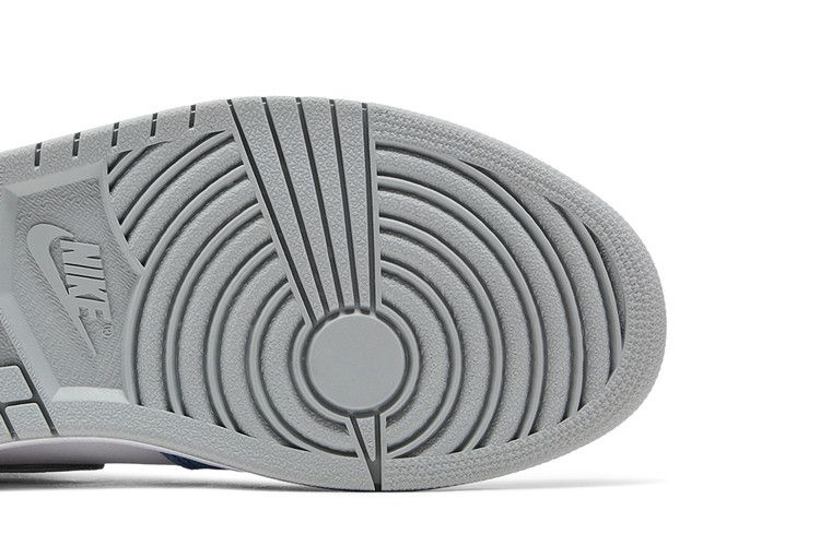 Men's Sneakers Nike Jordan 1 Retro High OG Hyper Royal Hyper Royal/Light Smoke Grey-White