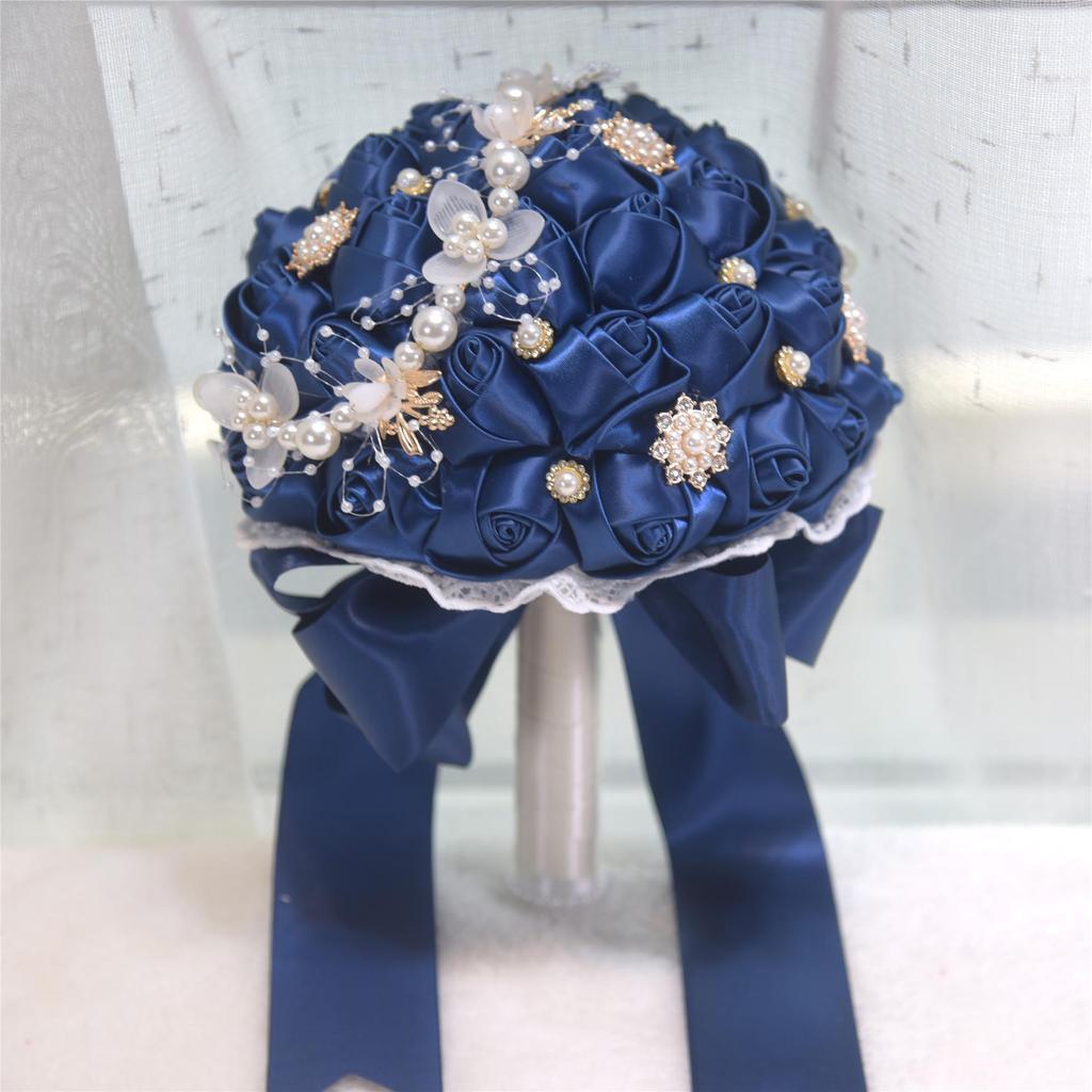 Forest Style Handheld Bridal Bouquet for Wedding Photos and Marriage Registration