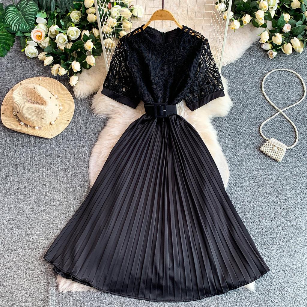 French gentle wind atmospheric elegant lace hollow round neck dress women's summer waist thin pleated dress