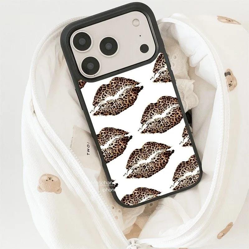 

Ins Retro Brown Leopard Cool Print Lips Spicy Girl Phone Case for iPhone 17 AIR 16 15 14 13 12 11 PRO MAX PLUS Y2K Glass Cover iPhone 11 Pro Max