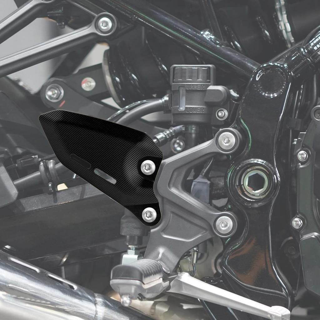 BYEMTTY Aluminum Heel Plate Guards, 1 Pair, Fits Kawasaki Z900RS Z900RS CAFE 2018 2019 2020 2021 2022 2023 2024 2025 (Black)