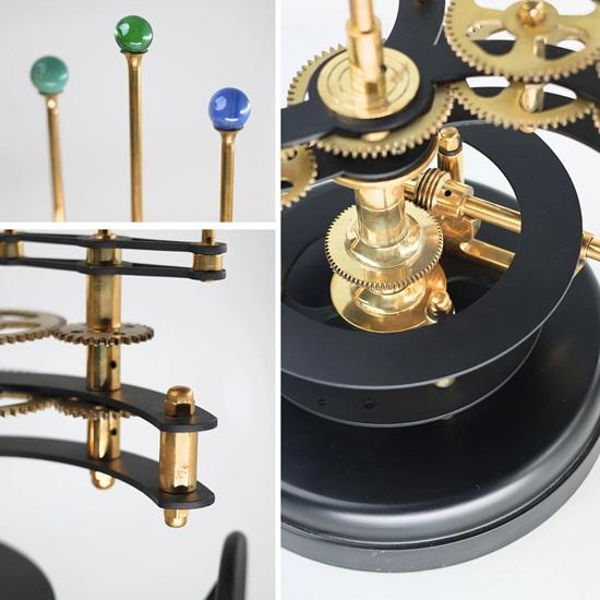 45,72 cm Schwarzes Luxus-Sonnensystemmodell Vollständig funktionsfähiges Tellurion Weihnachtsgeschenk für Astro-Liebhaber Orrery Geschenk