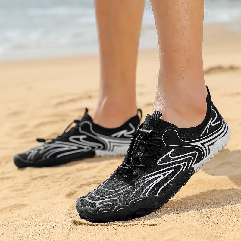 New five-finger wading shoes outdoor couple creek shoes water sports diving beach shoes amphibious shoes