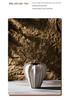 Keramikvase mit weißem Blumendesign für die Tischdekoration