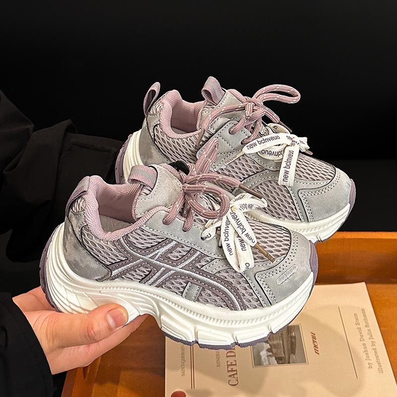 Children's sports shoes Spring and Autumn new boys and girls students breathable mesh thick-soled lightweight dad shoes