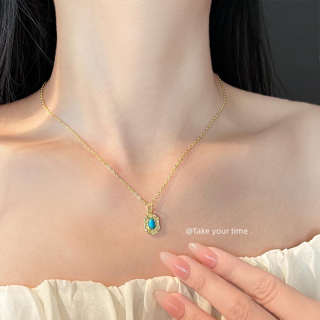 Thick-plated 18K Real Gold Strong Color Retention Synthetic Turquoise Geometric Literary and Retro Commuting Necklace, Collarbone Chain