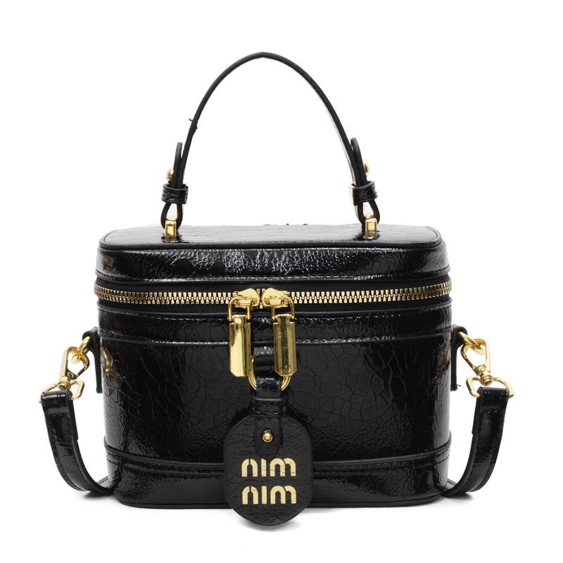 New Fashionable Portable Box Bag Women's Versatile Explosive Commuter Shoulder Messenger Bag