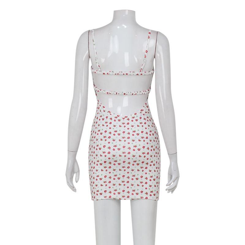 Französische Spitze mit süßem und würzigem Mädchen, reinem Wind, tiefem V, kleinem Neckholder-Nachthemd, schlankes Wickel-Gesäß, kurzes Kleid