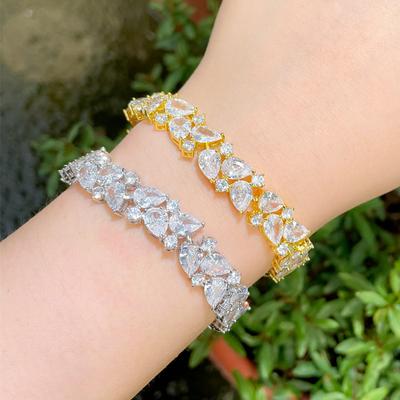 Bransoletki – Łańcuszki na rękę