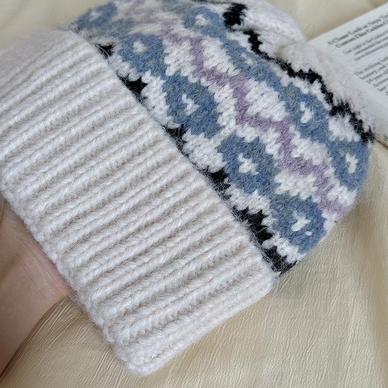Luochi Women's Fair Isle Style Knitted Wool Winter Hat - Retro Warm, Face-Slimming, Slouchy Design