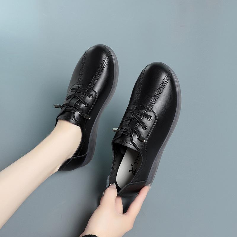 fashion Spring Autumn New Women Shoes Soft Leather Comfortable Soft Casual Loafers Round Head Cowhide Mom Flat Shoes Loafers Female