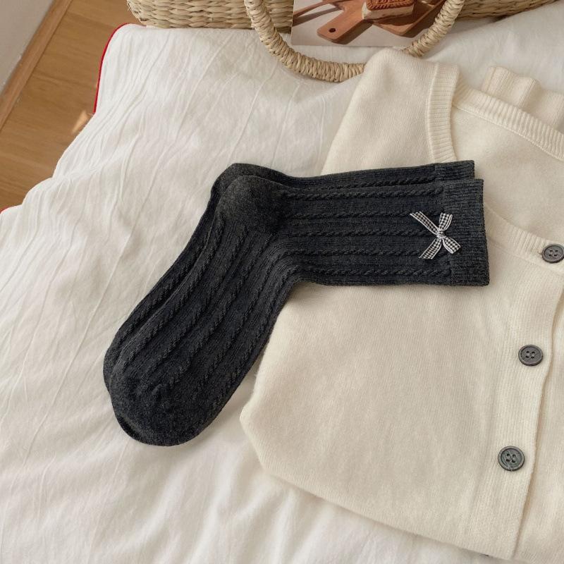 Women's Autumn Vintage Stereo Bow Checked Mid Tube Stack Socks