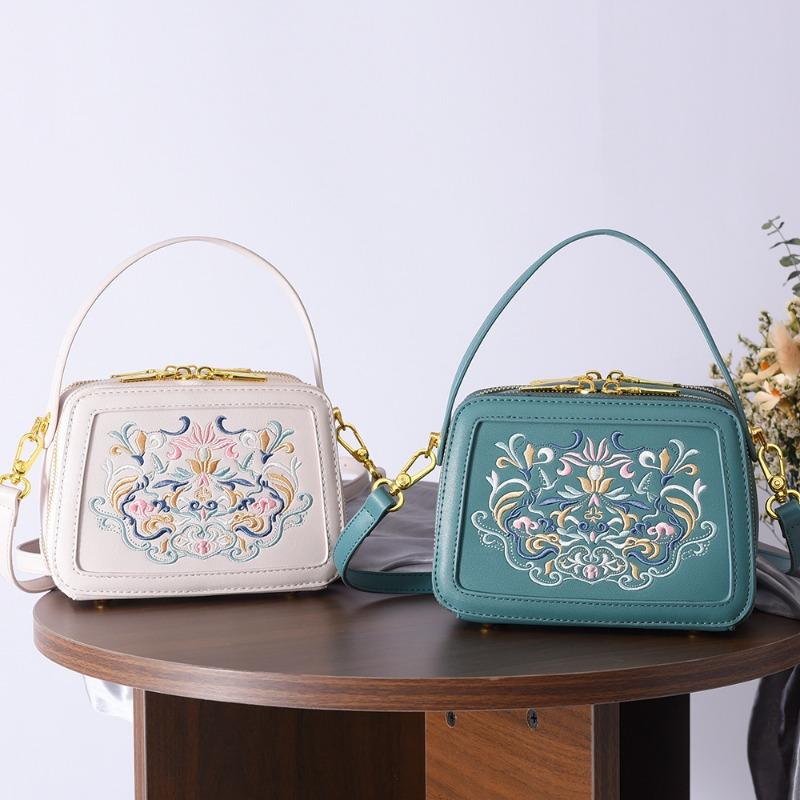 2026 New Chinese Style Crossbody Bag for Women Luxury Handbag Small Square Top Handle Shoulder Bag