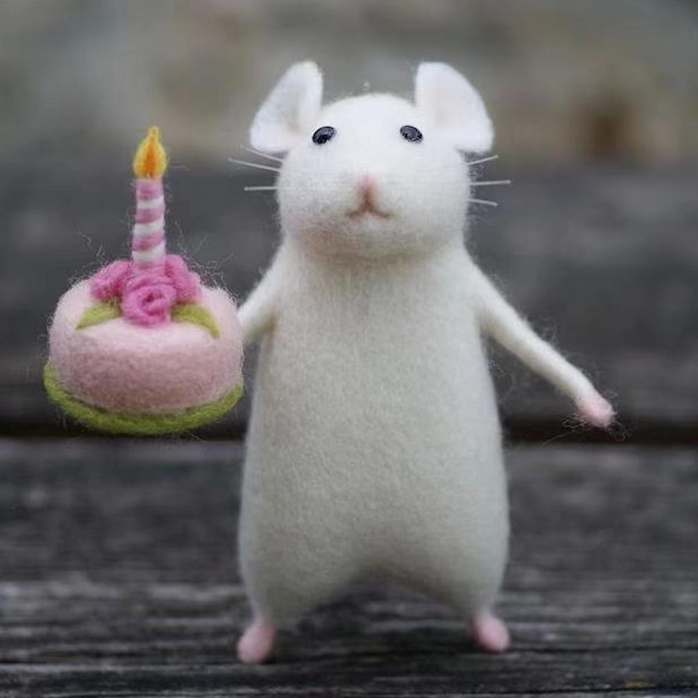 Mouse with Xmas Hat Halloween Mouse Handmade with A Pumpkin Wool Felt Mouse Figurine Gifts Cute Mouse Wool Felt Figurine