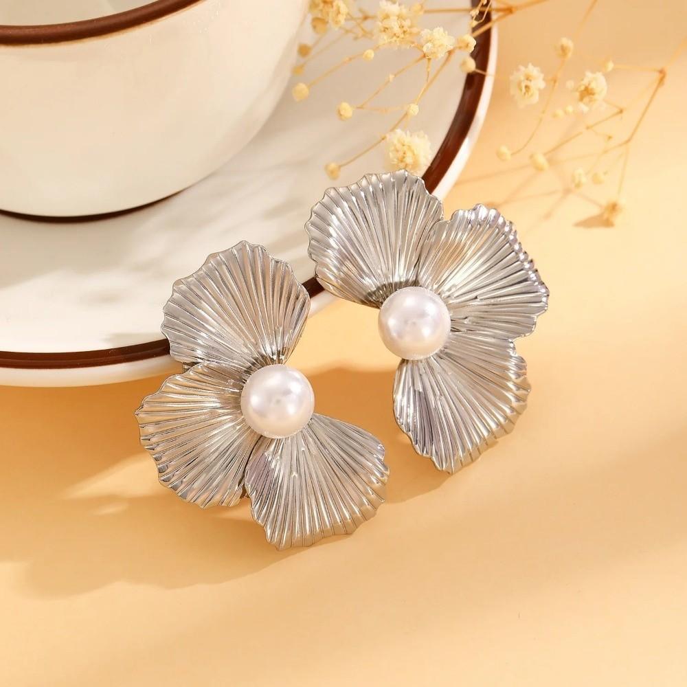 Exaggerated Leaf Drop Earrings Gold Color Plated Petal Pendant Earrings  Party Ear Accessories