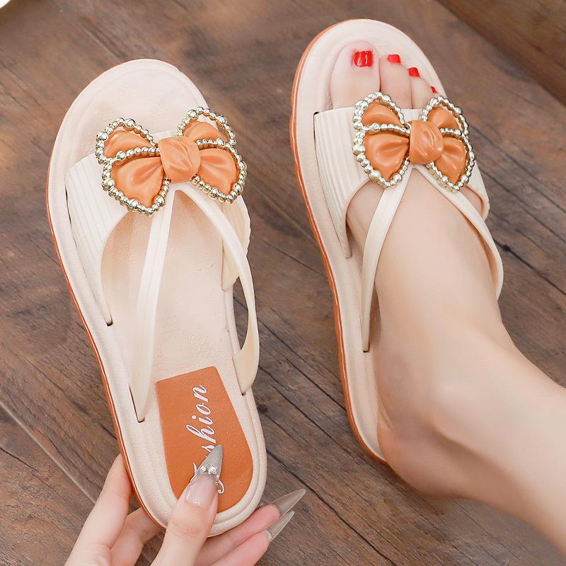 

2025 new fashionable casual comfortable sandals summer fashionable slippers casual single-layer shoes comfortable summer fashionable slippers slippers 40 [one size smaller]