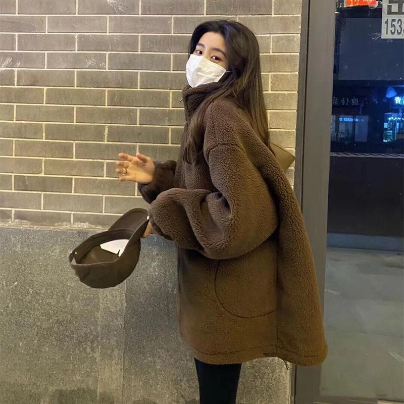 Lambskin Coat for Women, Thickened Fur for Autumn and Winter, One-piece Granular Lambskin Fur, New Style
