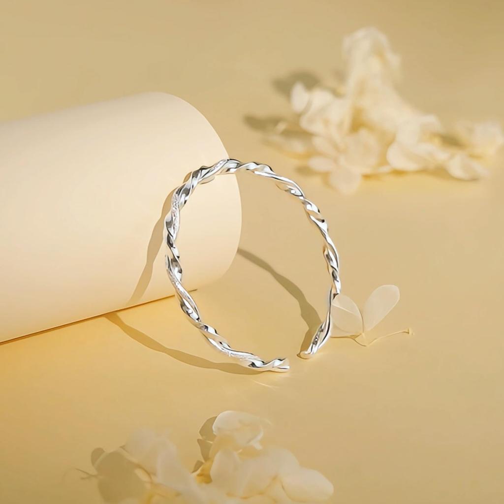 Mobius Intersecting Love Adjustable Alloy Highest Grade Birthday Popular Safe Bracelet Accessories Jewelry [Silver Thunder] Women's 16.5g