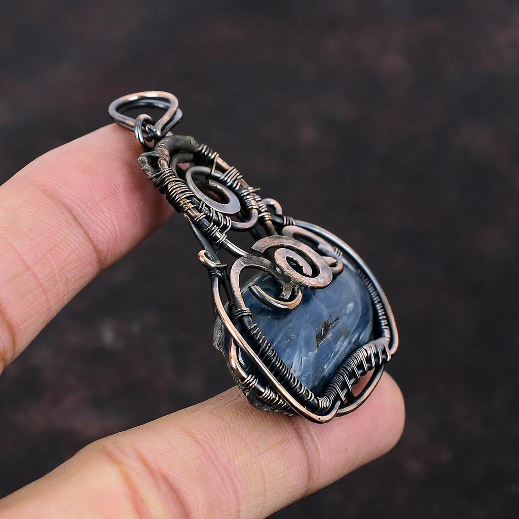 Kyanit Anhänger Kupferdraht gewickelter Anhänger Handgefertigter Schmuck Edelsteinanhänger Sehr hübscher Kupferschmuck Bestes Design Anhänger Geschenk für Frauen