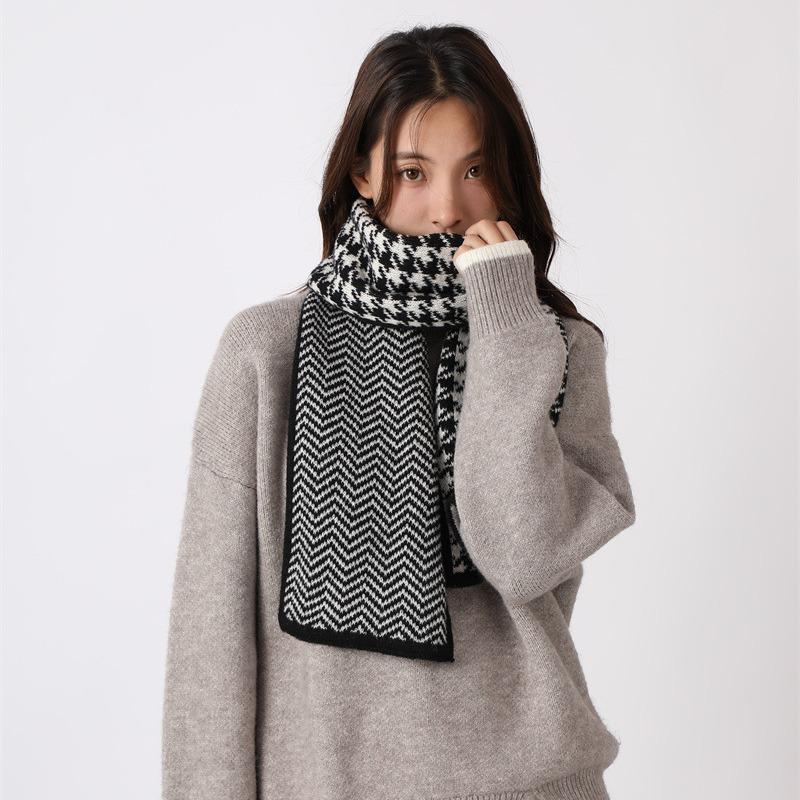 Panama Women's Autumn and Winter Checkered Knitted Wool Scarf Thickened Warm Neck Fashion Luxury Brand H129