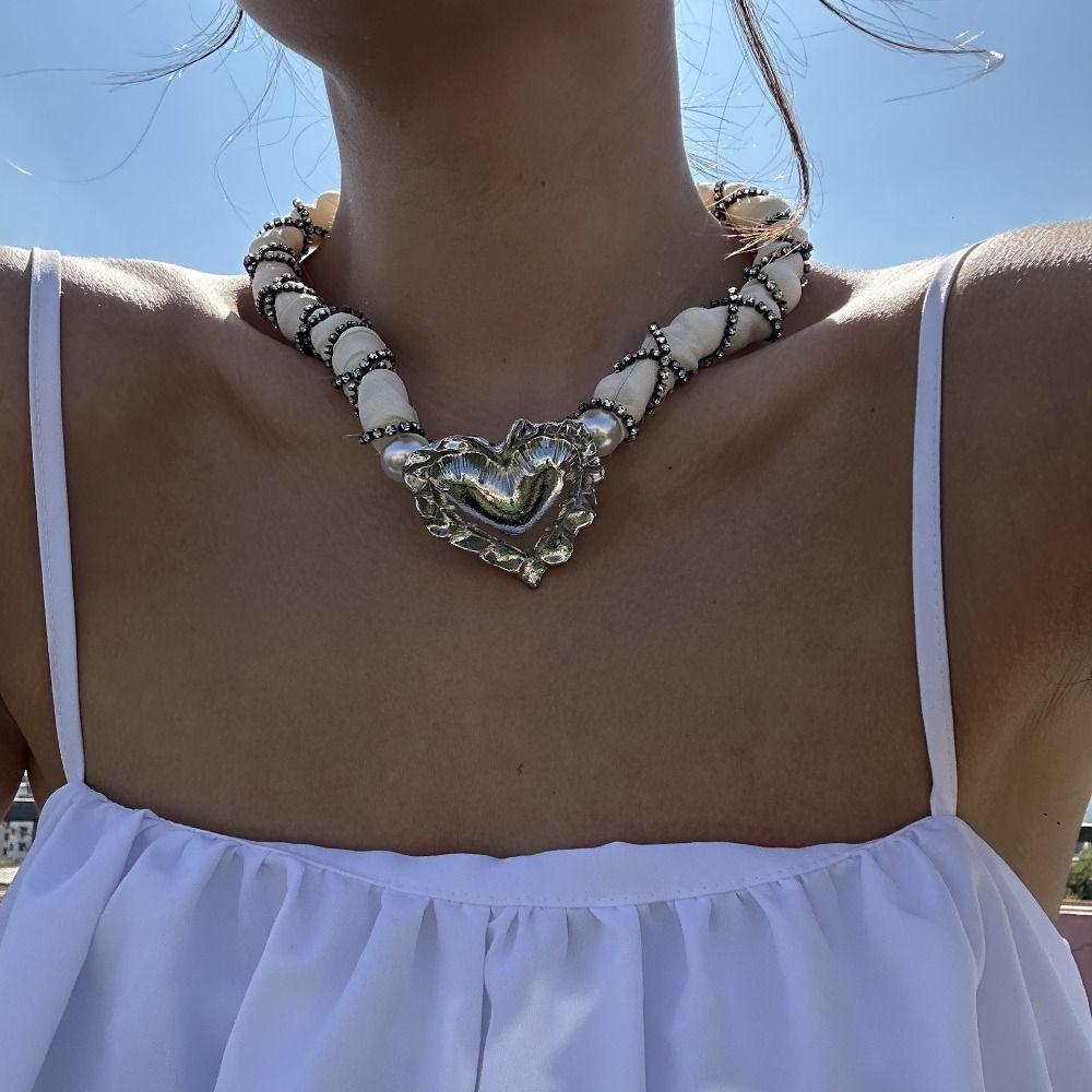 

Crystal Twined Heart Pendant Necklace Fabric Chain Rhinestone Choker Vintage Pearl Necklace Women срібний