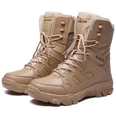 Boots & Stiefel
