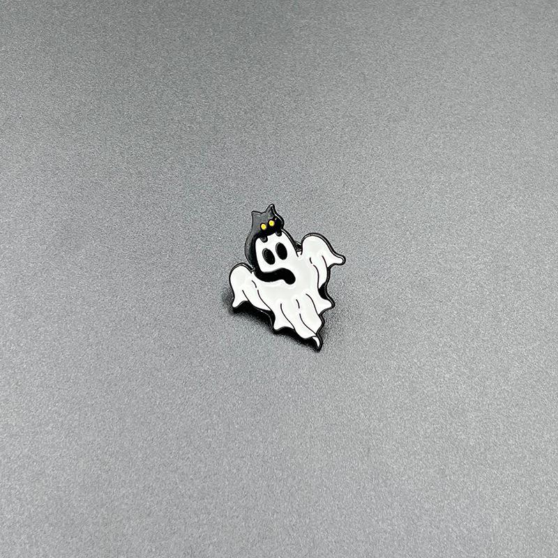 Dark Skull Alloy Brooch: Cassette Tape & Fries Halloween Punk Badge