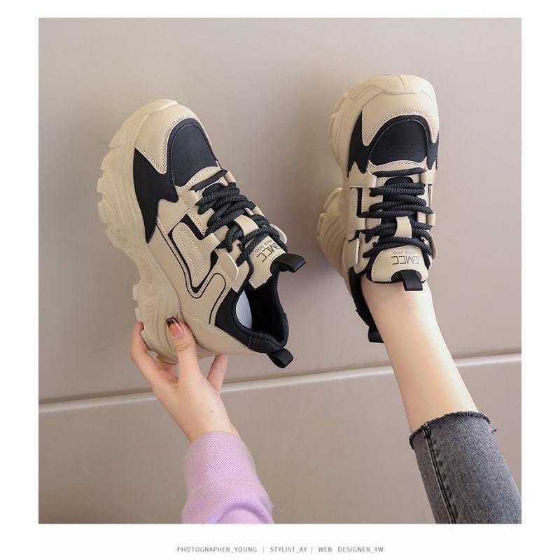 New Spring and Autumn Thick Soled Netizen Women's Interior Height Boosting Lightweight Sports Shoes Small Casual Shoes