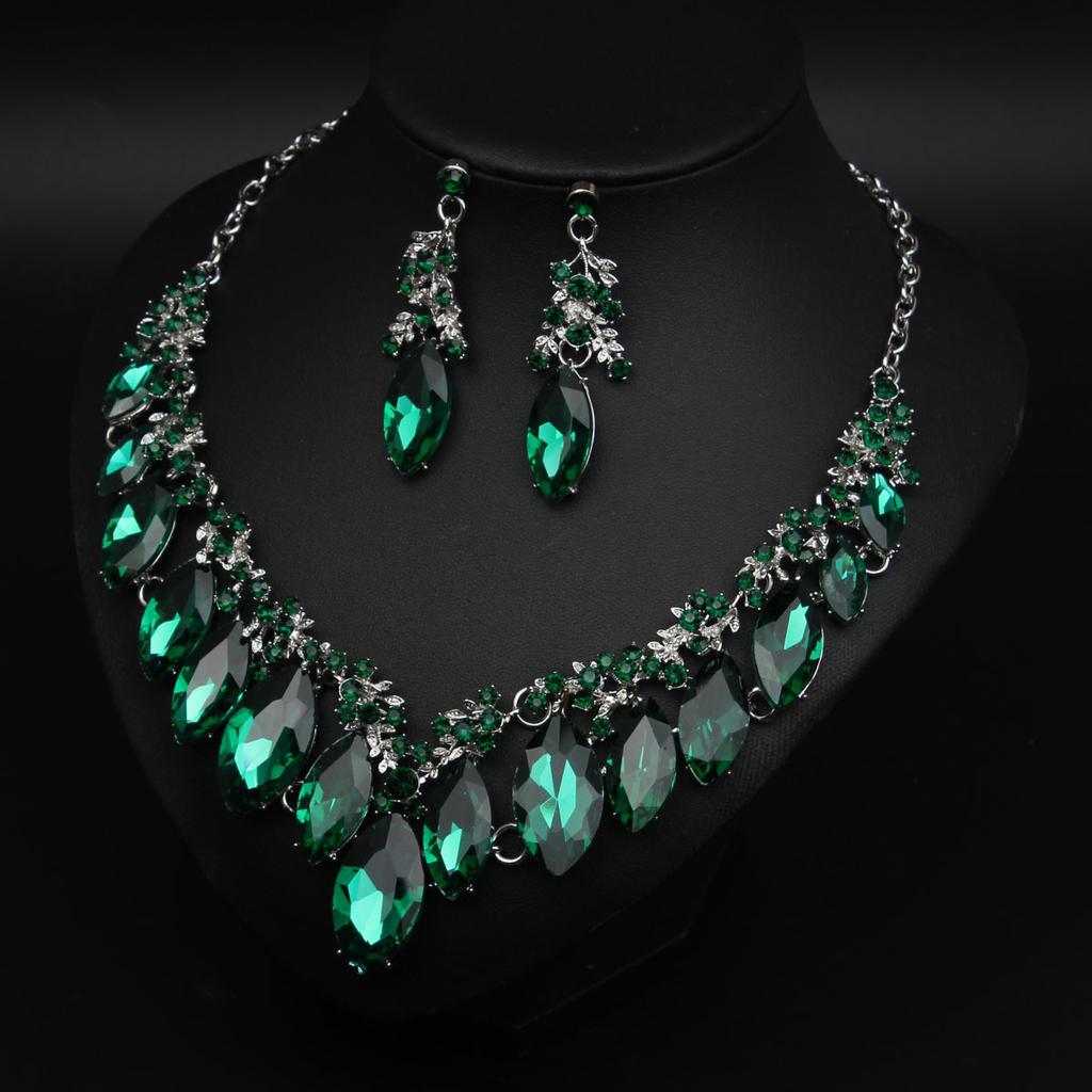 2026 European and American Exaggerated Big Gem Necklace Earrings Set Bridal Banquet Dress Accessories