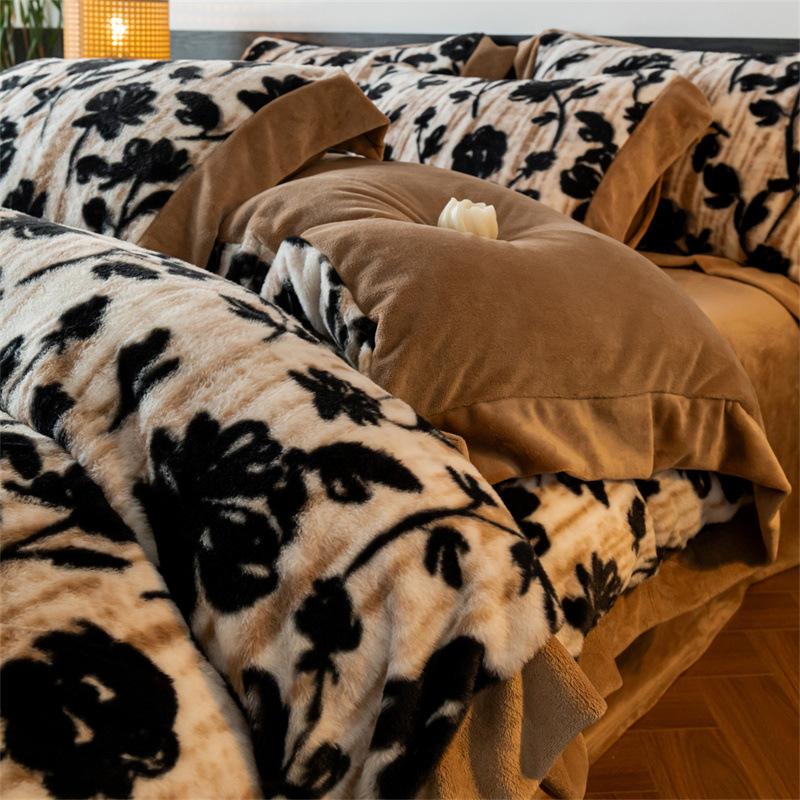 Thickened Rabbit Fleece Four-Piece Set, Warm Milk Fleece Bed Sheet Quilt Cover, Fleece Bedding, Coral Fleece Quilt Cover