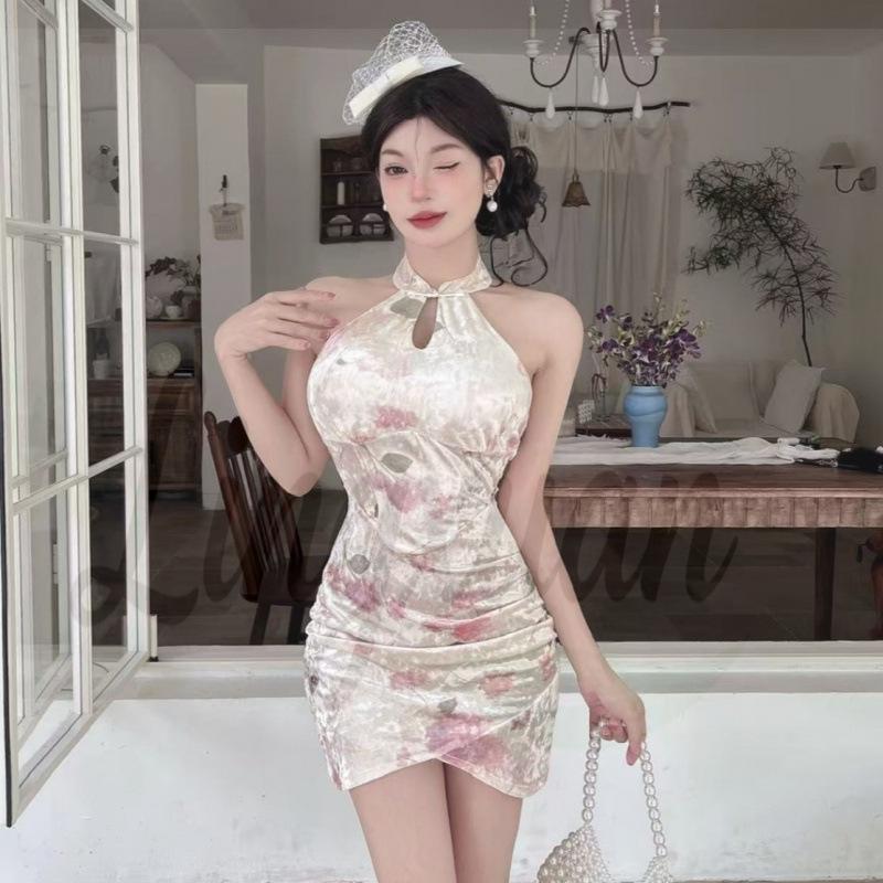 

Floral Velvet Sleeveless Retro Qipao Dress - Sexy Backless Bodycon Skirt Medium белый