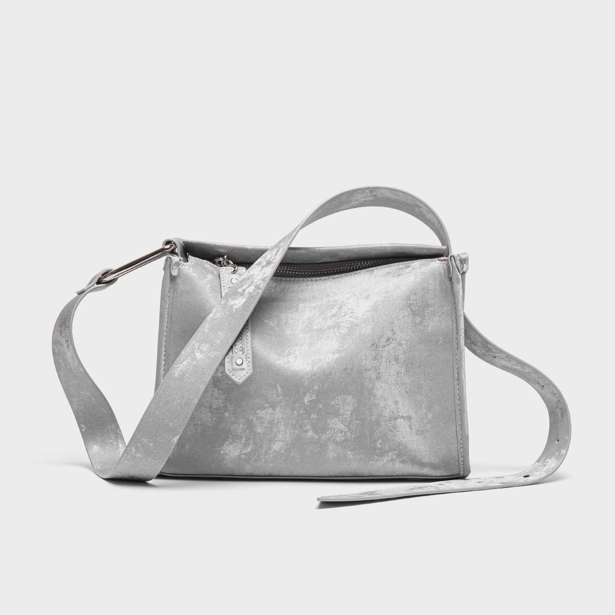 

Leather bag, pure hand-woven women s bag, new Chinese-style woven sequence woven single shoulder crossbody premium armpit bag серебряный серый