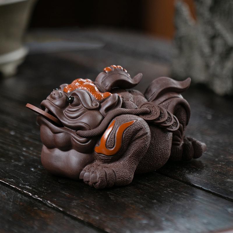 Yixing Zisha Wealth-attracting Golden Toad Tea Pet Antique Tea Spirit Tea Figurine Play Toys Tea Statue Ornaments Supplies Gift