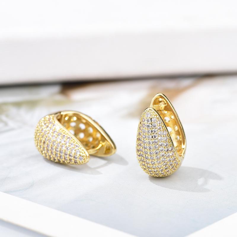 Luxury Elegant AAAA Zirconia Pave Huggie Hoop Earrings Woman Geometric U Shape Bridal Wedding Engagement Daily Vintage Jewelry