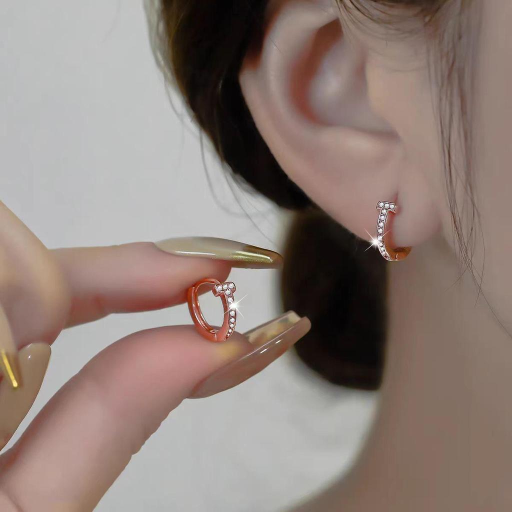 Tvarované zirkonové náušnice - Dámský minimalistický kruhový design s prémiovým stylem a univerzální přitažlivostí