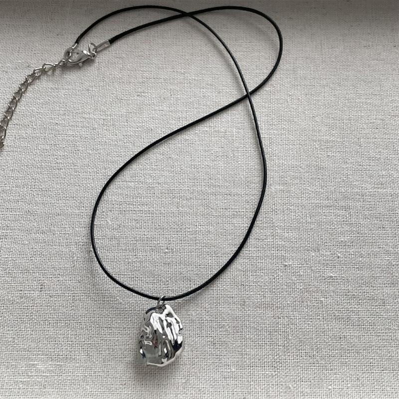 European American Irregular Geometry Pendant All-matched Clavicle Chain Novel Wax Line Cold Wind Necklace for Girls