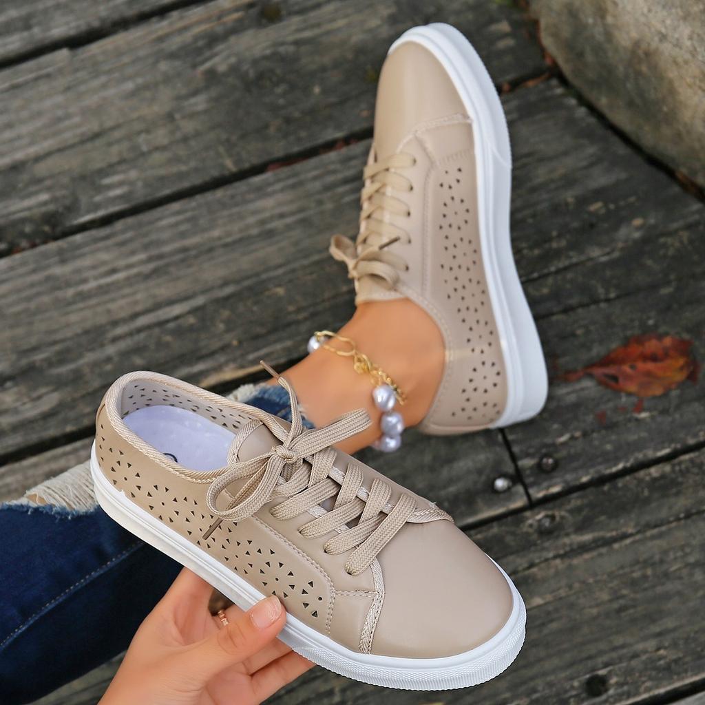 Fashion New Women's Vulcanized Shoes Round Toe Casual Shoes Flat Bottom Board Shoe Lace-up Women Versatile Comfortable Lace Up Sneakers