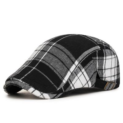 Un Cappello Artistico Vintage in Stile Giapponese con Un Contrasto di Colore a Scacchi Un Cappellino da Baseball a Scacchi Dopaminico da Pittore