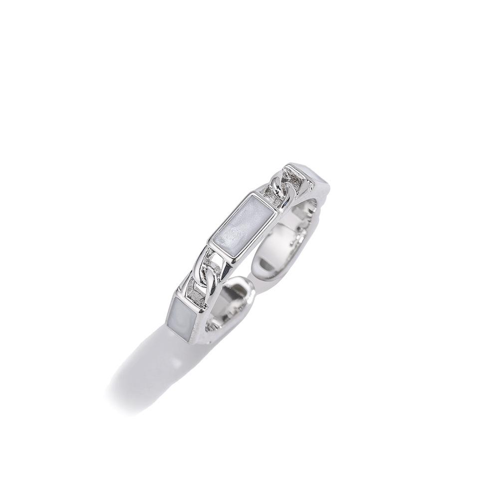 

Plated 18k fritillary square chain open ring simple ins non-fading ring